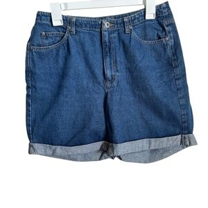 Women’s Denim cuffed shorts